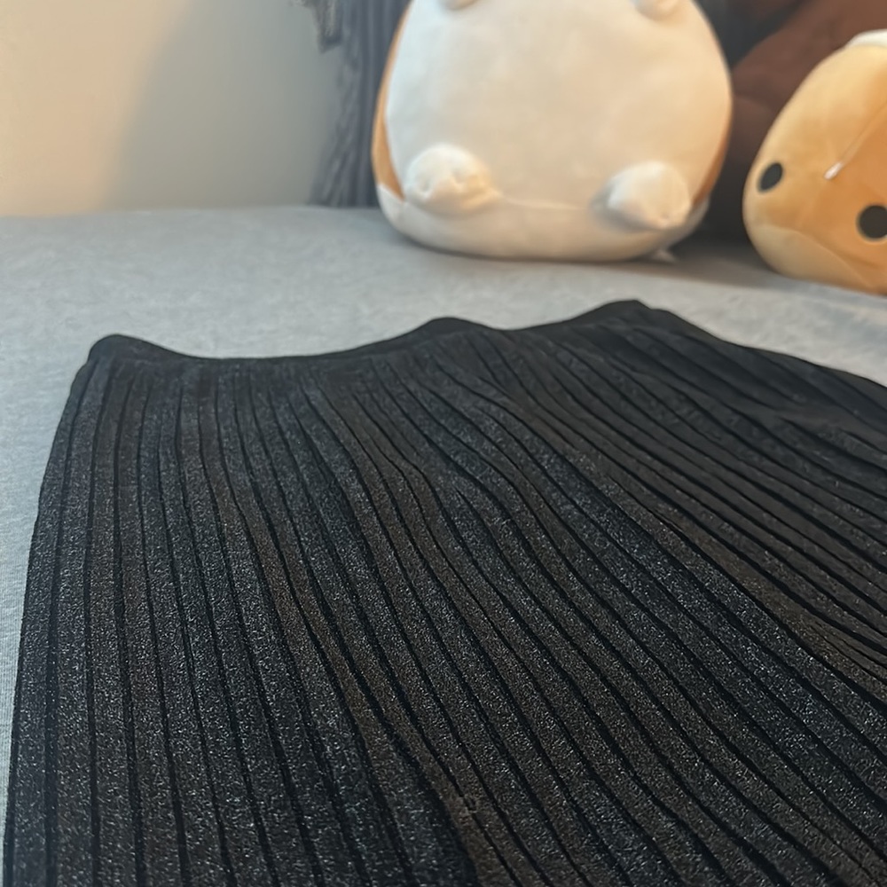 SOLD Kimchi Blue pleated metallic shimmer midi skirt - Picture 11 of 14